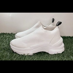 Evilyse Slip-On Sneaker Schutz (White)